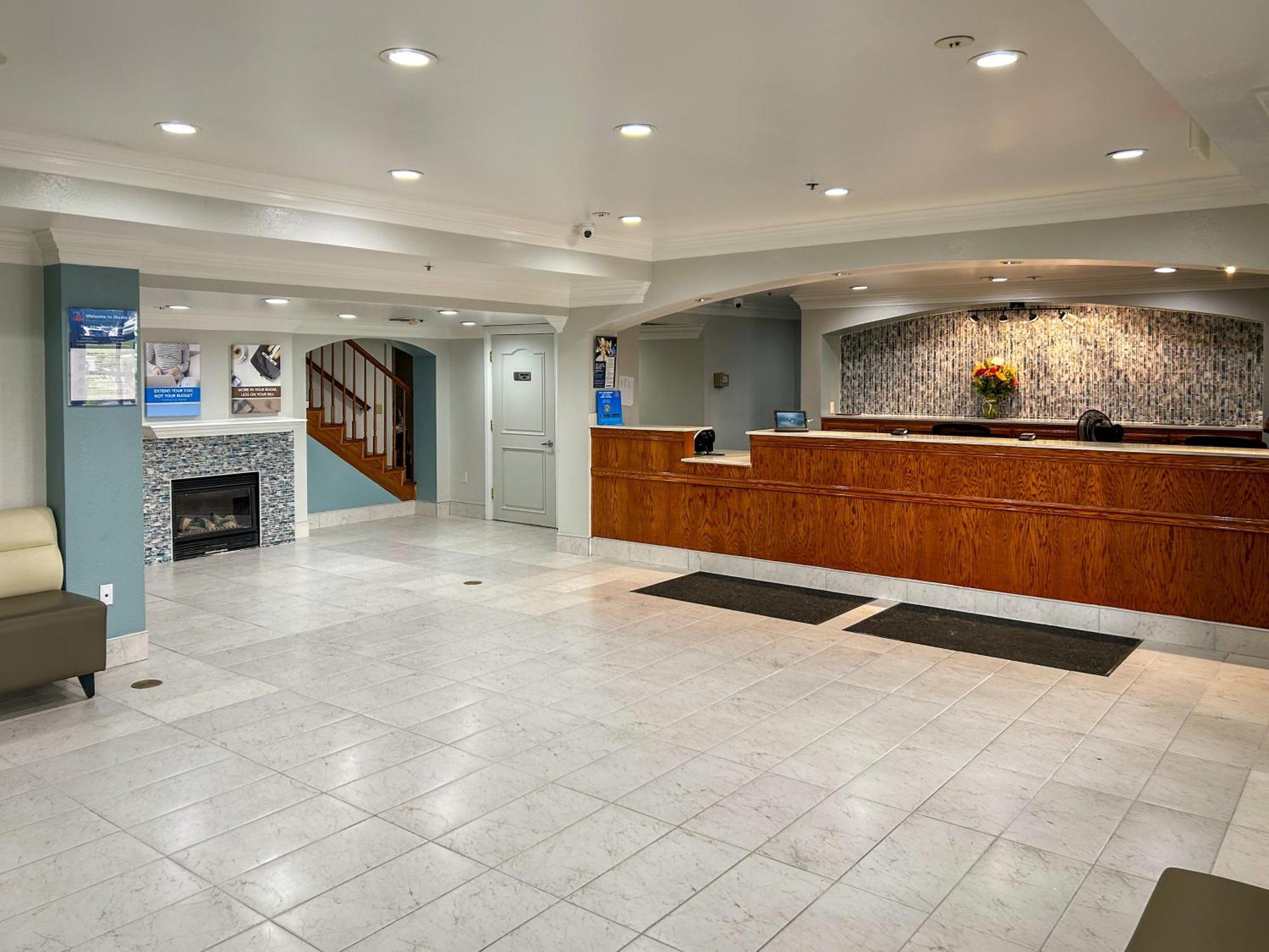 Studio 6 Ontario Ca Convention Center Airport Exterior photo
